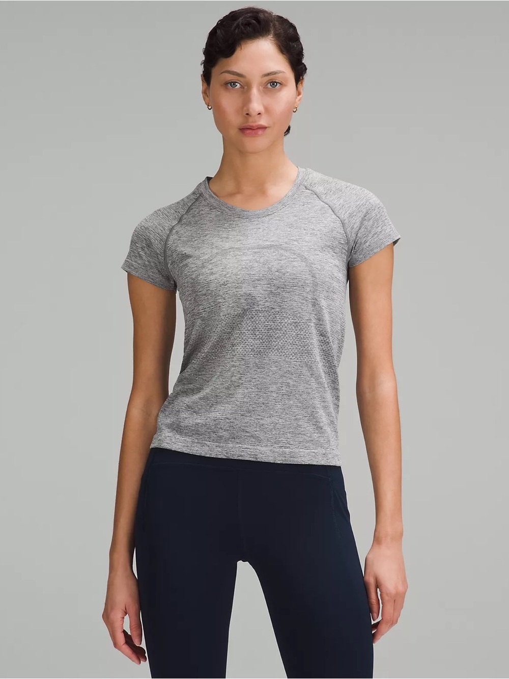 Lululemon Swiftly Tech Short-Sleeve Shirt 2.0 Waist Length . Size 8.